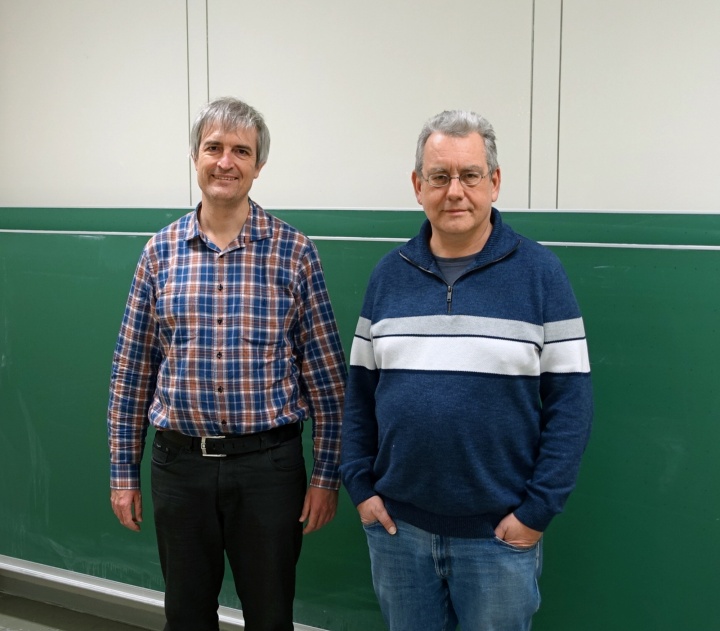 Prof. Wolf-Patrick Düll (IADM) und Prof. Ioannis Giannoulis (University of Ioannina)