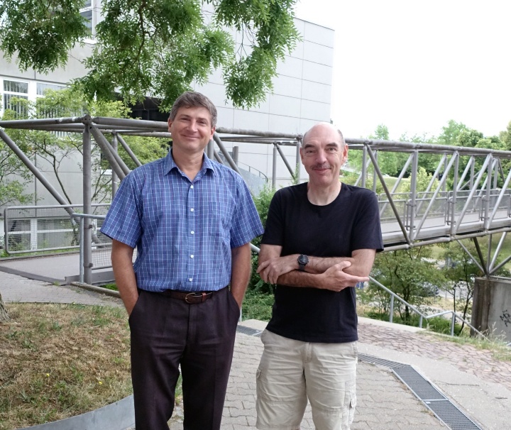 Prof. Dmitry Pelinovsky und Prof. Guido Schneider