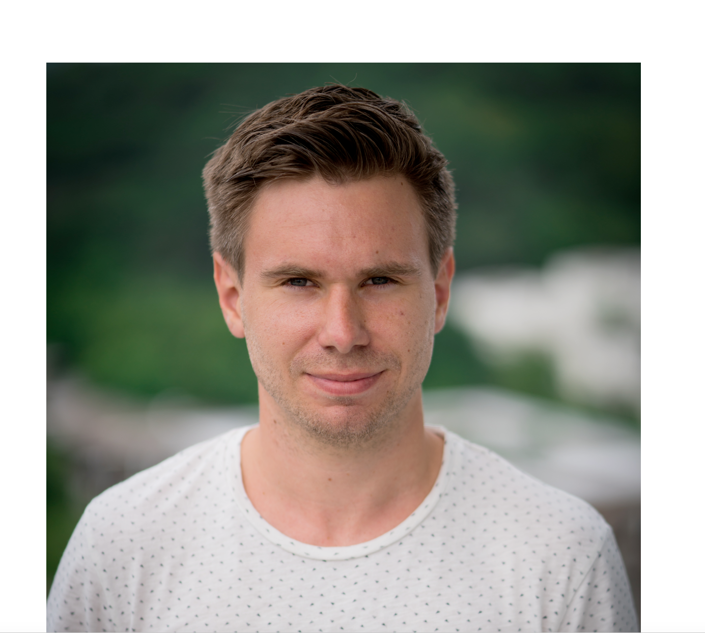 This image shows Dr. Simon Barth